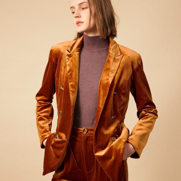 Details:- Collared - Double-breasted- Solid color- Velvet blazer- Regular fitFabric:It is made of Polyester and Spandex. Polyester is an artificial fiber that feels soft