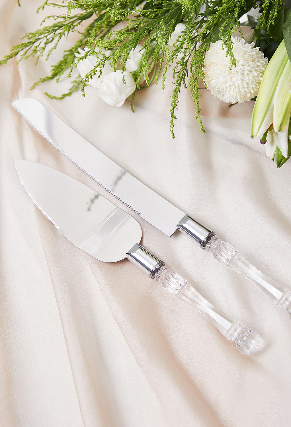 this elegant set features sleek handles and precise blades