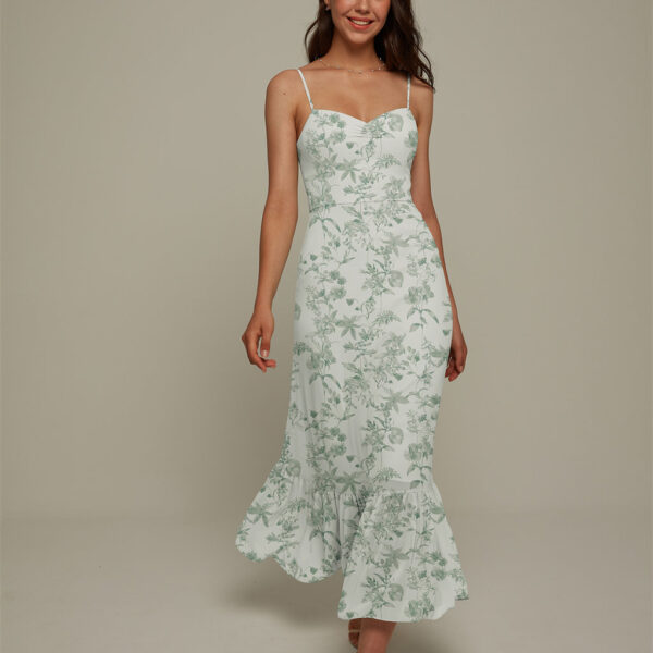 Hecuba has a simply perfect sweetheart neckline and boasts plenty of ruffles and pleats that come together to add delightful movement with every step that you take. The floor length of the dress adds a graceful charm that will see you looking your radiant