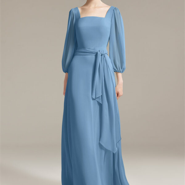 featuring a classic square neckline. The 3/4 sleeves add a touch of sophistication