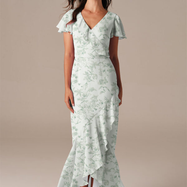 the Celia bridesmaid dress will ensure you look radiant on the big day.The butterfly sleeves are simply pretty