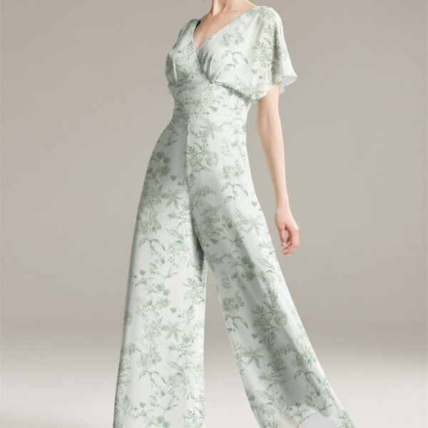 bridesmaid jumpsuit is designed from beautiful chiffon fabric with a sweetheart neckline and floor-length hemline. The zipper adds uniqueness while the cape top and strapless design create a trendy look. The built-in bra lining ens