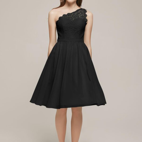 The charming design of the Wallis dress makes it an elegant option for any event or occasion. Select your favorite color and size from the wide range of options and in no time at all you'll be ready to dance the night away. The dress makes a fun c