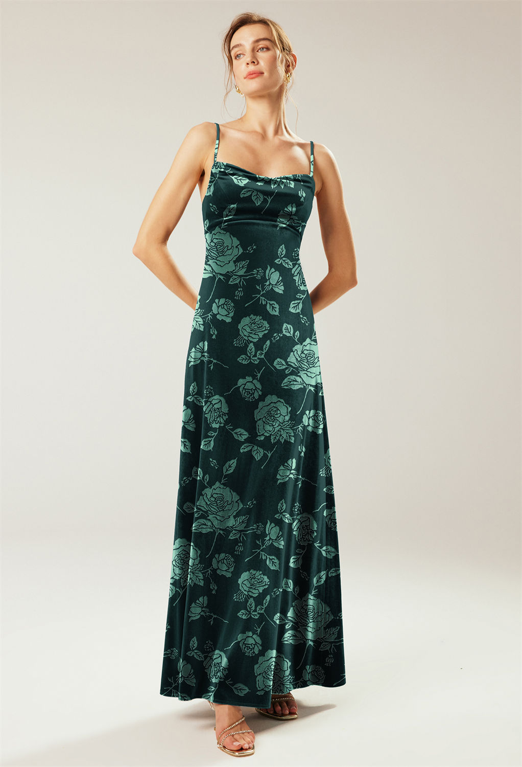 then you'd love the AW Tuanku Dress because it is designed with a top-notch velvet m