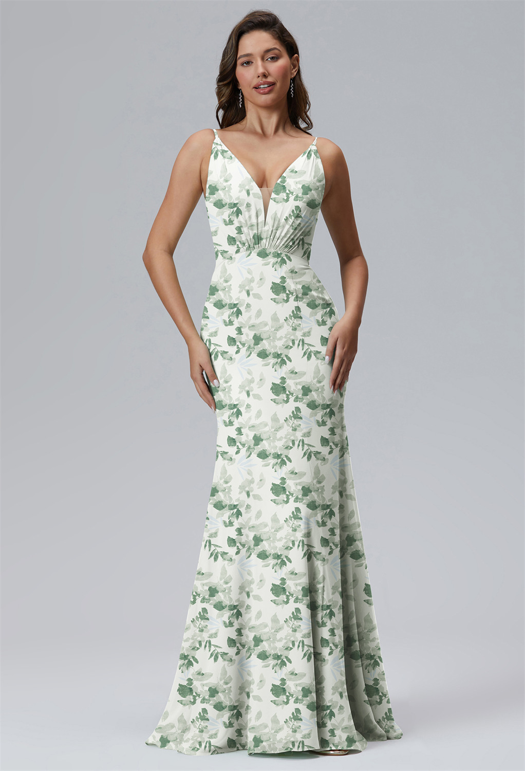 Have you ever dreamed of turning into a mermaid? Do try the AW Adelyn Dress with its fishtail cut fitting every figure perfectly. The semi-backless design as well emphasizes the attractive curves of your back.