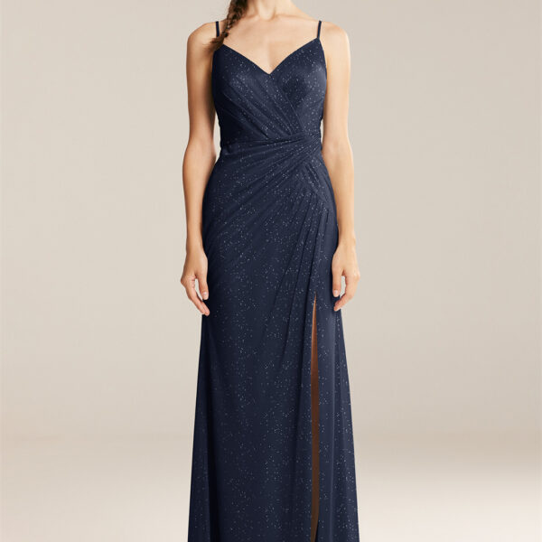 AW Mildred presents a classy masterpiece. Designed from high-quality glitter mesh