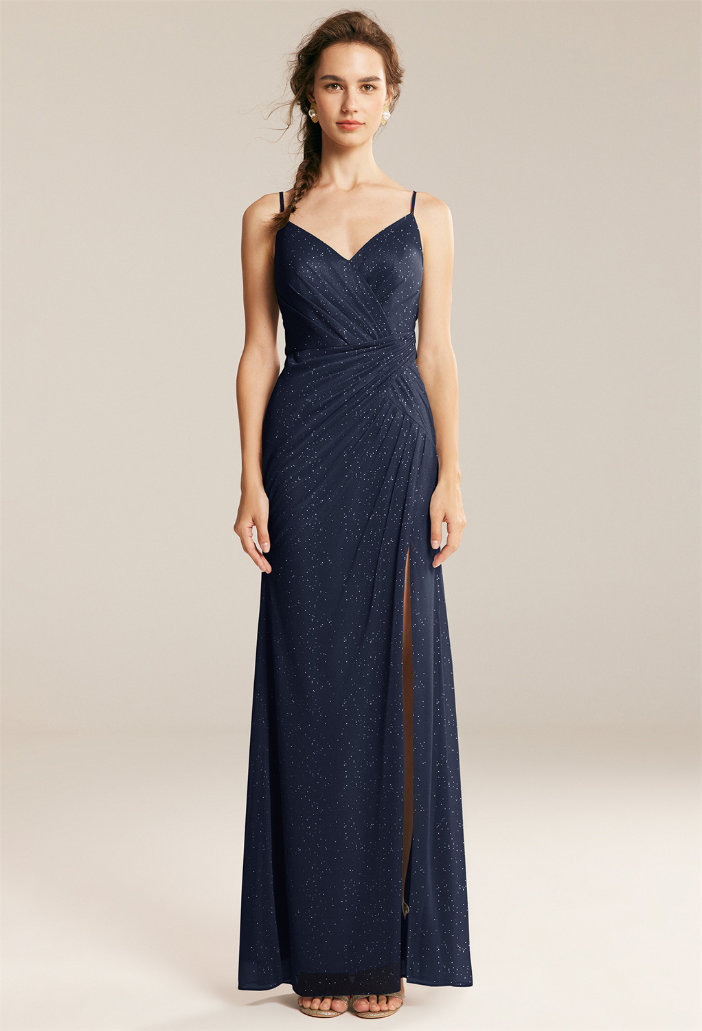 AW Mildred presents a classy masterpiece. Designed from high-quality glitter mesh