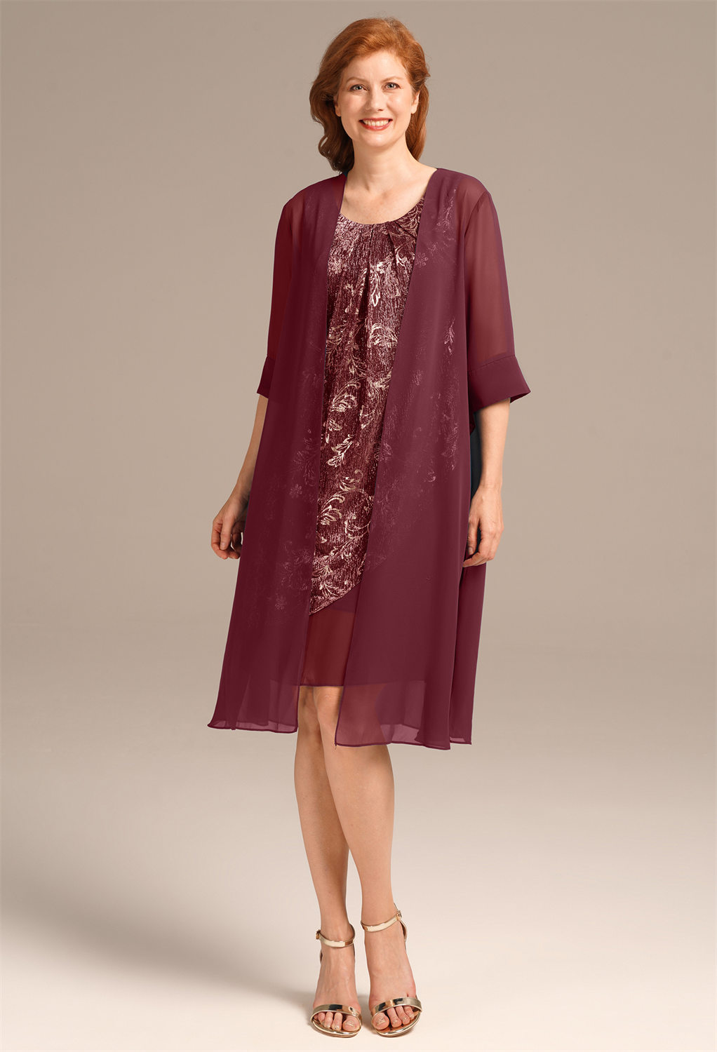 AW Michelle is a modern dress with an unmatched dose of finesse. This knee-length and free shimmer pleated mesh dress is for a classy mother who desires to look youthful. It's designed as a sleeveless jewel neckline outfit with column silhouette t