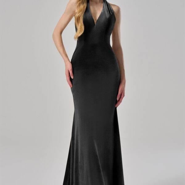 this dress exudes timeless charm. The daring open back adds a modern touch