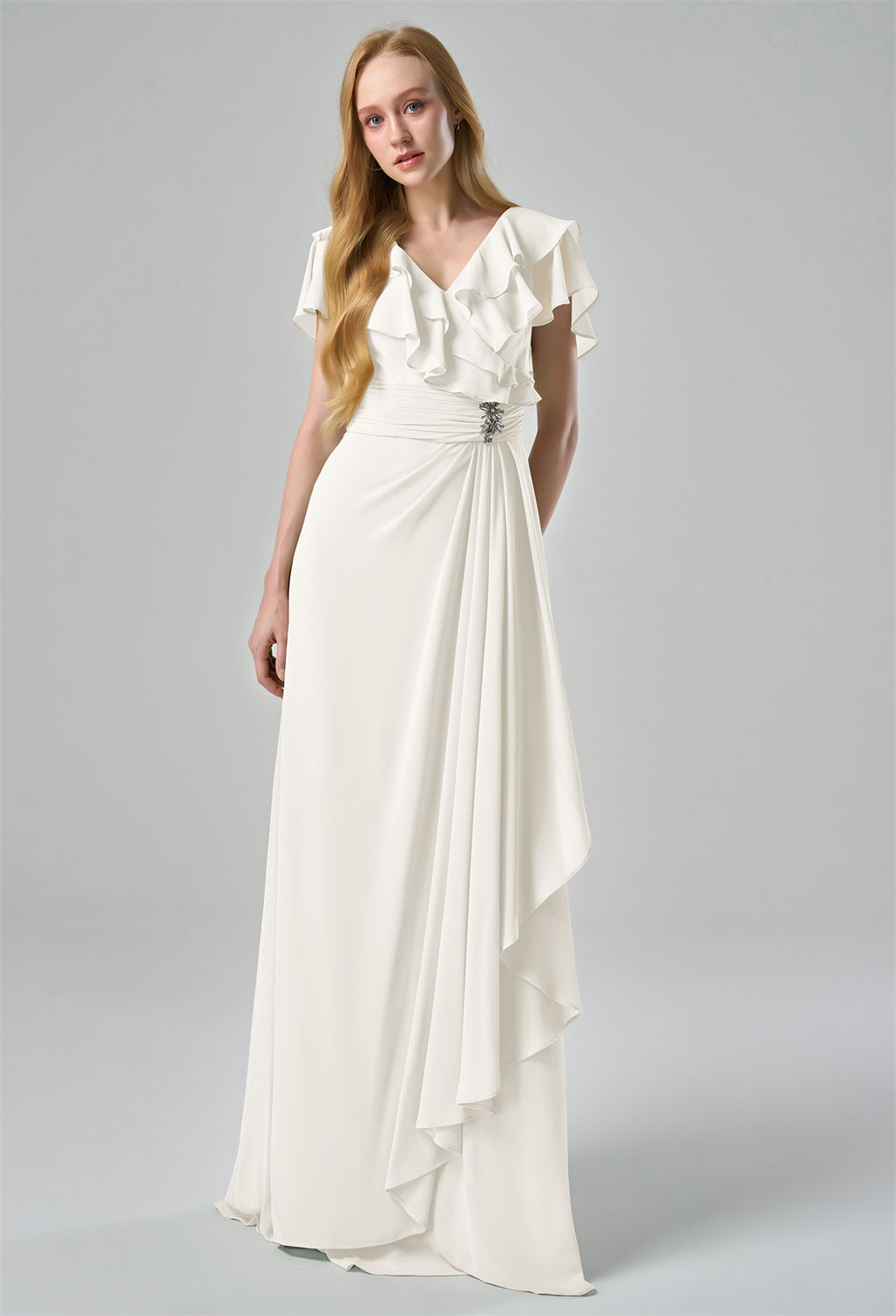 while the cascading drape adds a touch of sophistication. Perfect for any wedding