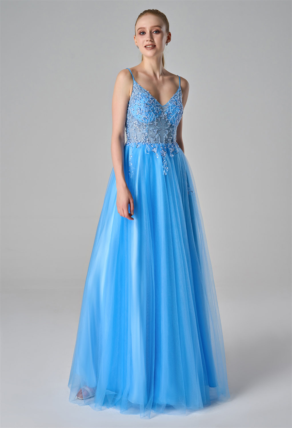 while the back zipper ensures a seamless fit. Perfect for making a graceful entrance at any f