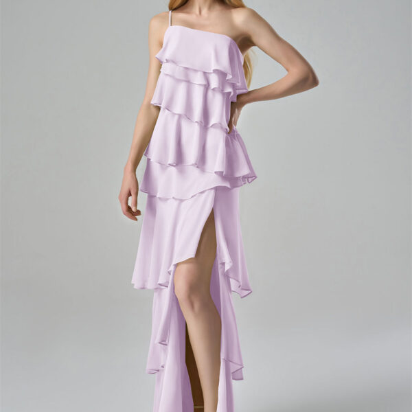 while the high slit in the skirt provides a touch of allure. Perfect for formal events or spec
