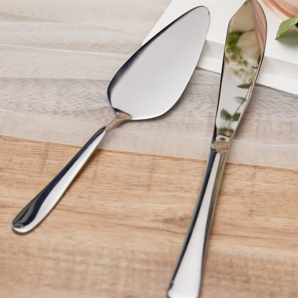 ideal for anniversaries. Crafted with elegance and precision