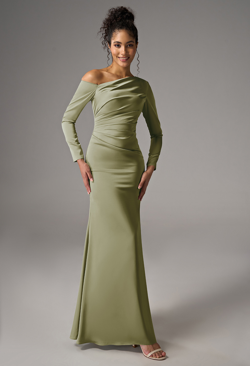 one-shoulder bridesmaid dress. It features a mermaid silhouette and is available in a variety of colors and sizes. This dress is perfect for formal weddings and other special occasions.