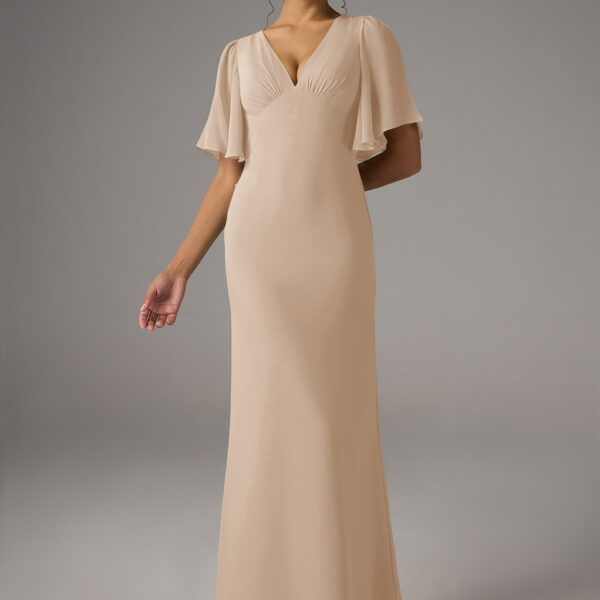 crafted from chiffon in an A-line silhouette with a floor-length hem and V-neckline. Featuring a strapless design with optional short sleeves