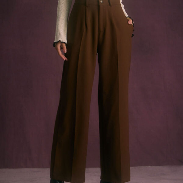 Details:- Pockets- Button- Zipper Fly- High Waisted- Regular Fit- 80% Polyester