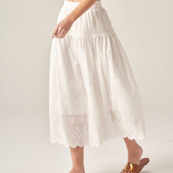 Occasion: Vacation Fabric Stretch: No Stretch Waist: Natural Waisted Pattern Type: Floral
