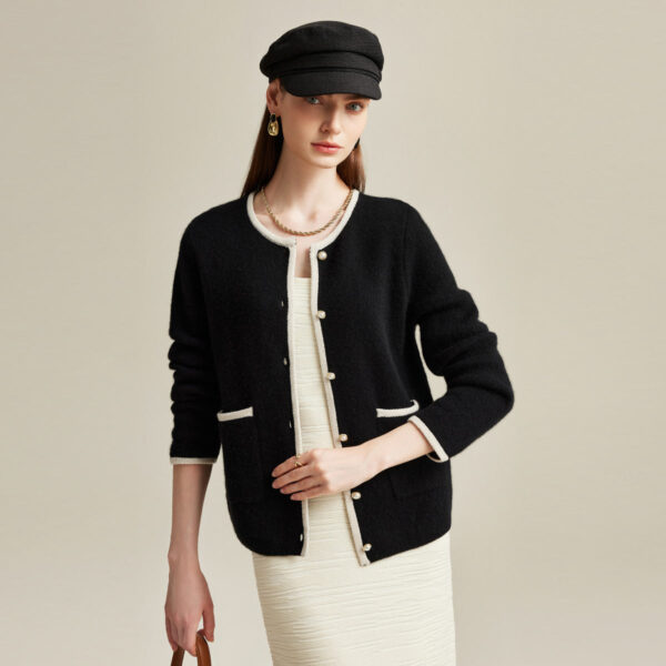 Elevate your wardrobe with our Elegant Two-Tone Buttoned Cardigan