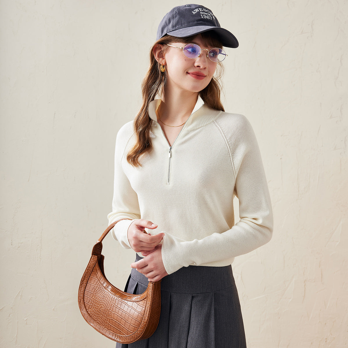 Add a touch of elegance to your casual wardrobe with our Stylish Quarter-Zip Knit Pullover Sweater. This pullover sweater is designed to provide ultimate comfort while maintaining a chic and modern look. Perfect for layering or wearing on its own