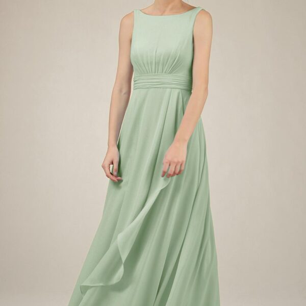 along with a number of sizes to ensure that you get just the right fit. The waist of the Jacques