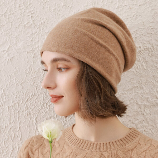 Embrace the chill in style with our Classic Cashmere Slouchy Beanie. Crafted from the finest cashmere