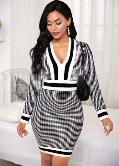 Houndstooth Print Plunging Neck Contrast Sweater Dress