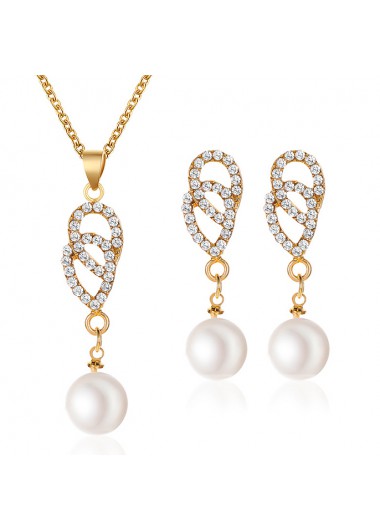 Rhinestone Design Pearl Metal Detail Necklace Set