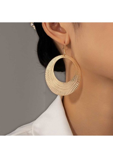 Metal Detail Gold Round Design Earrings