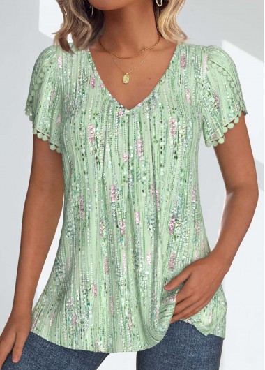 ROTITA Patchwork Geometric Print Light Green V Neck T Shirt