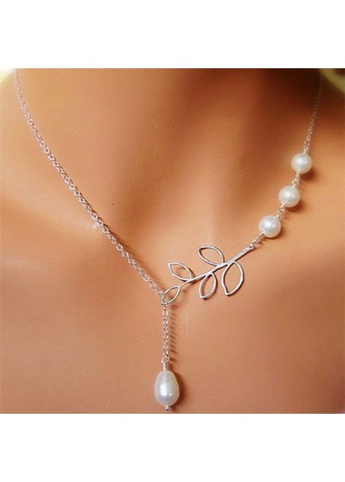 Leaf Pear Design Silvery White Alloy Necklace