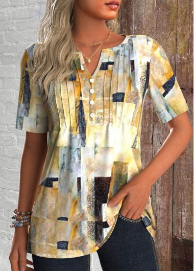ROTITA Tuck Stitch Graffiti Print Yellow Split Neck T Shirt