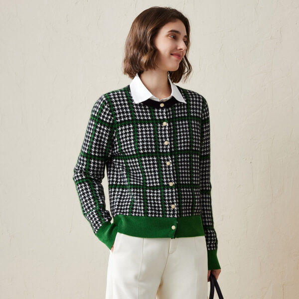 Elevate your wardrobe with our Houndstooth Plaid Knit Cardigan