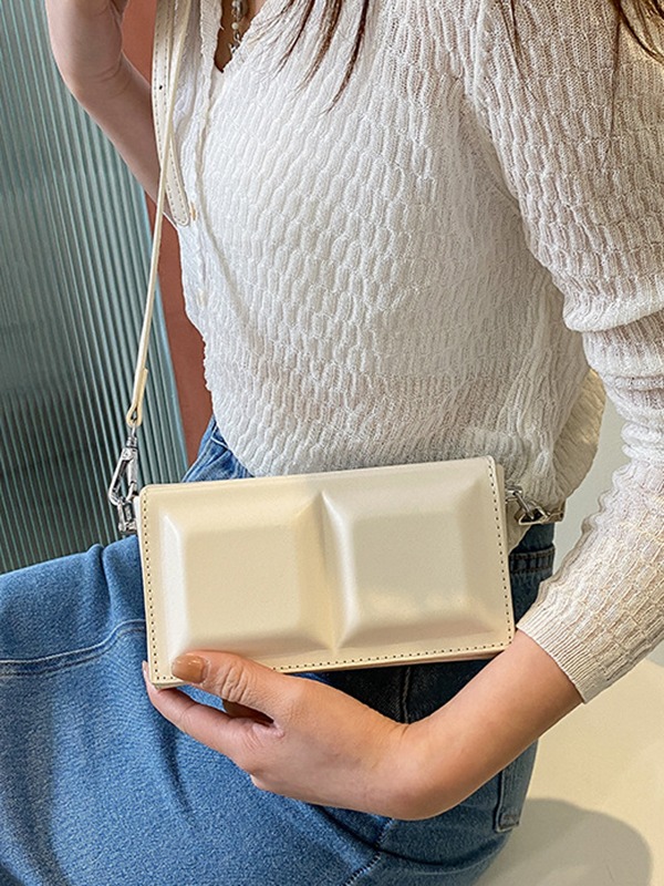 SkuCY-!105617MaterialPU FeatureSolid Color