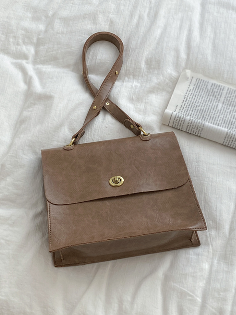 SkuCY-!112850MaterialPU FeatureSolid Color OccasionVintage TypeBags Accessories Bags StyleShoulder Bag