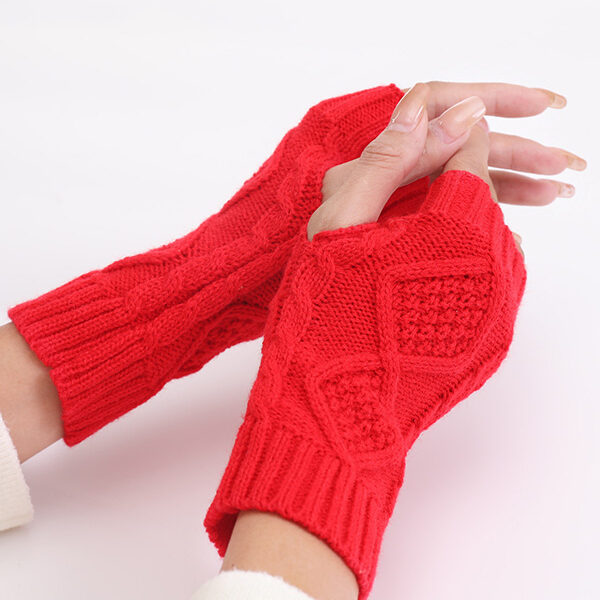 Simple 9 Colors Jacquard Knitting Gloves RED-FREE SIZE SkuCY-!97053MaterialKnitting FeatureKeep Warm