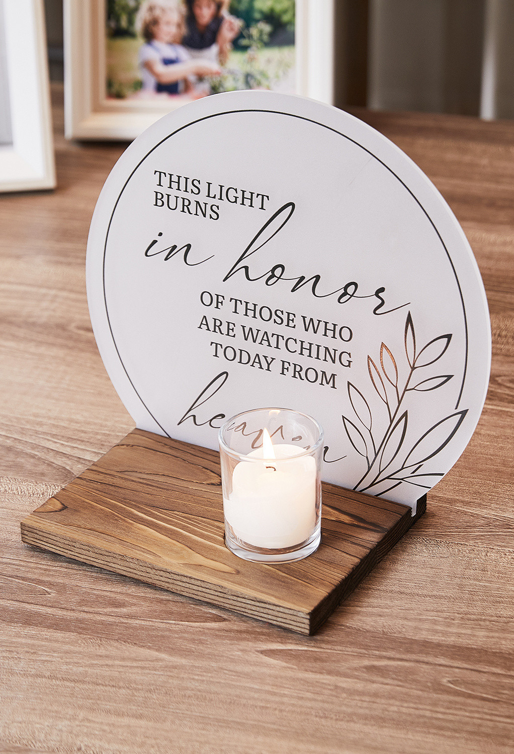 romantic glow to any wedding venue. Perfect for guiding guests or enhancing ambiance
