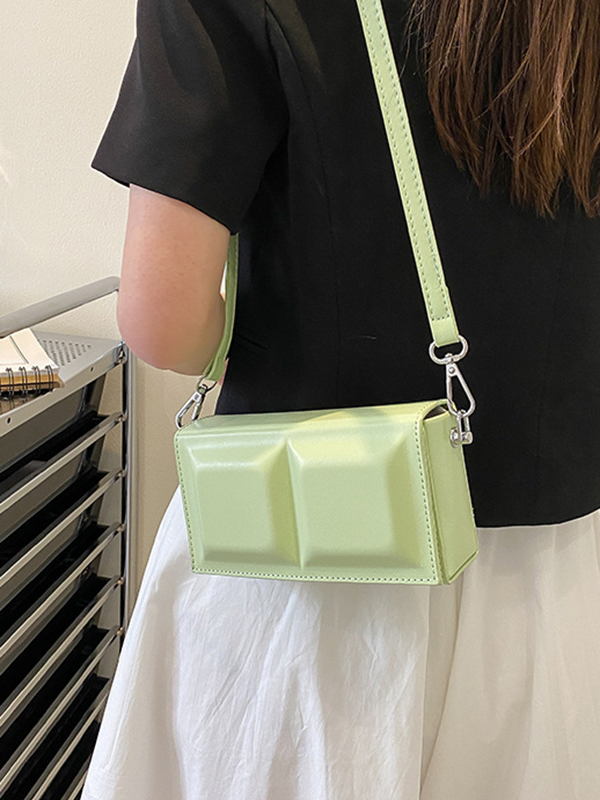 SkuCY-!105617MaterialPU FeatureSolid Color