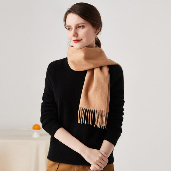 Dimensions: 12"-28" W x 69"-91" L Material: 100% CashmereThis scarf is made from 100% high-quality cashmere
