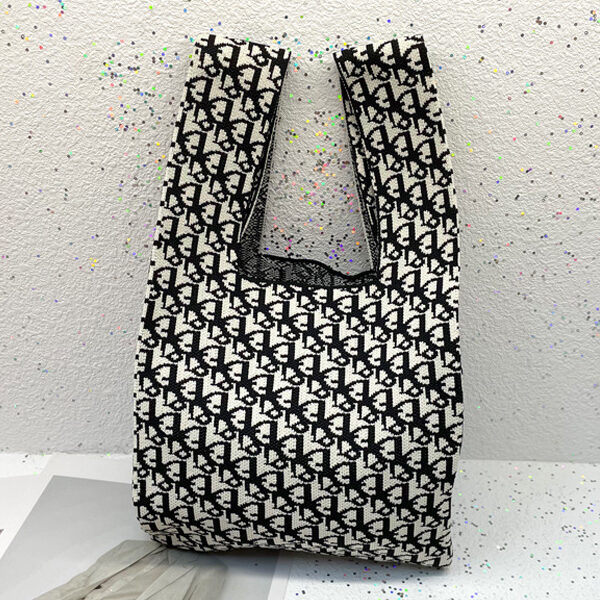 Cute Contrast Color Woven Handbag Bags DEEP APRICOT-One_size SkuCY-!116626MaterialPolyester LiningPolyester FeatureContrast Color