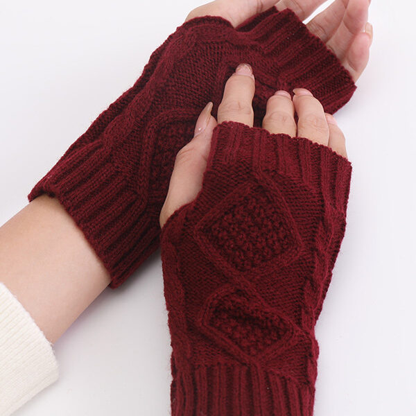 Simple 9 Colors Jacquard Knitting Gloves WINE RED-FREE SIZE SkuCY-!97053MaterialKnitting FeatureKeep Warm