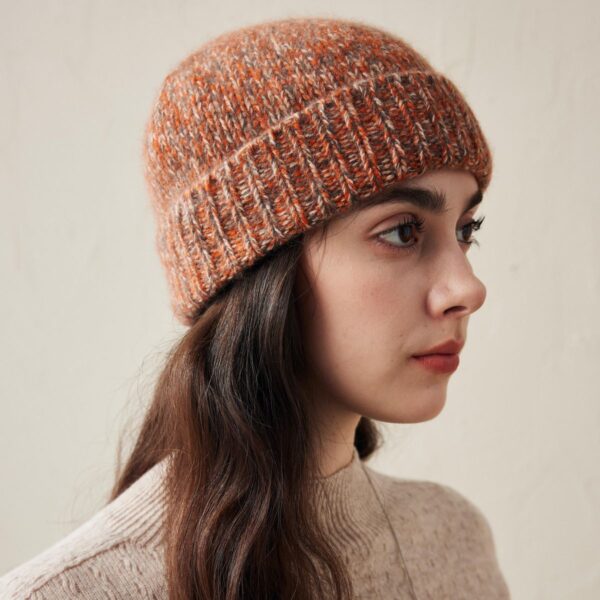 Stay cozy and stylish with our 100% Cashmere Knit Beanie. Made from high-quality