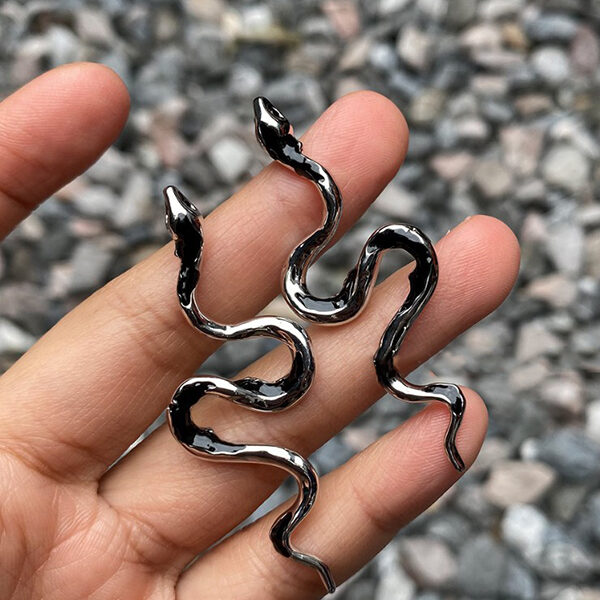 SkuCY-!114152MaterialAlloy FeatureSnake Shape OccasionOriginal Creation