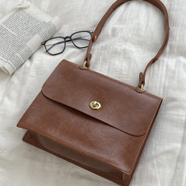 SkuCY-!112850MaterialPU FeatureSolid Color OccasionVintage TypeBags Accessories Bags StyleShoulder Bag