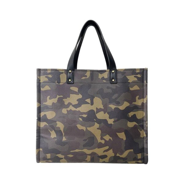 Now you can build your perfect tote! Pick your favorite color Campbell Tote and then pick your favorite style strap to build the perfect bag. All straps are interchangeable!Our beautiful Campbell tote from the Threaded Pear is the perfect take anywhere