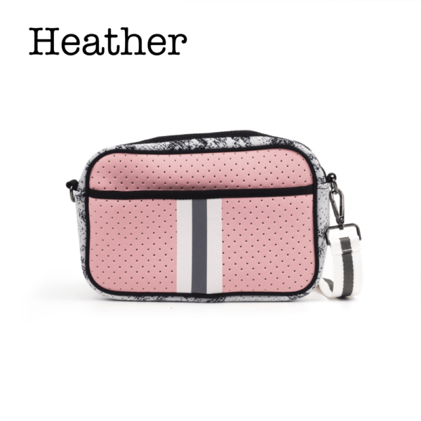 PRODUCT DESCRIPTIONThis adorable yet very functional compact crossbody is the perfect bag when zipping around town