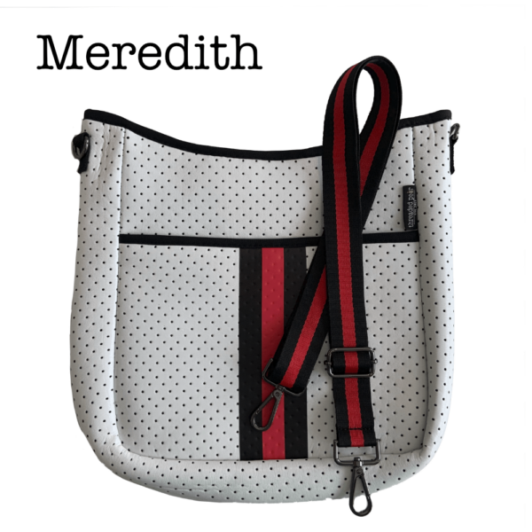 PRODUCT DESCRIPTIONThis adorable yet very functional messenger bag is perfect for everyday use. Strong