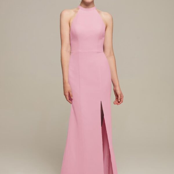 while the thigh-high slit in the dress gives it a sassy look that you&am