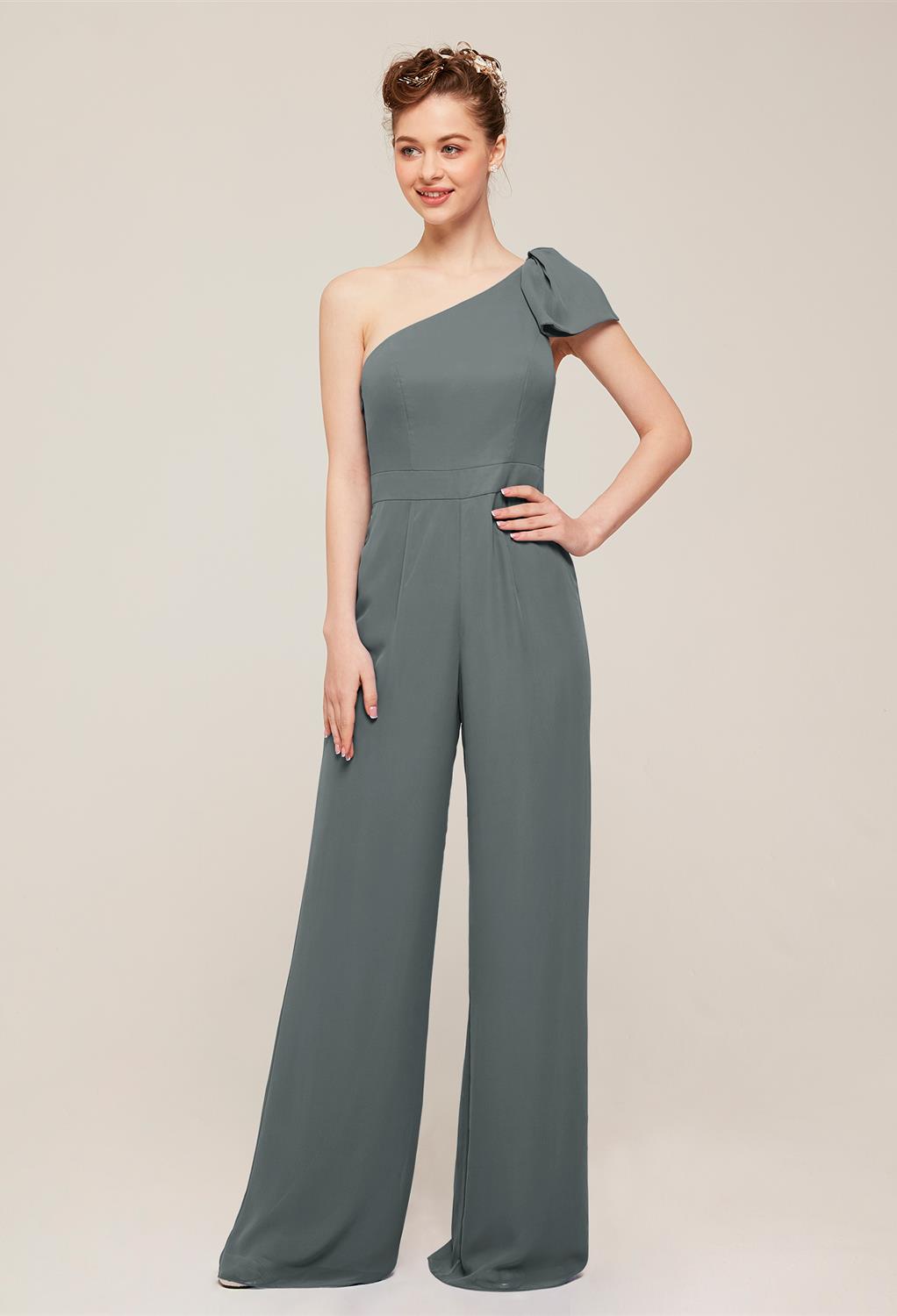 this pant suit will have you looking purely perfect at your next formal occasion. One bared shoulder brings with it a flirty charm