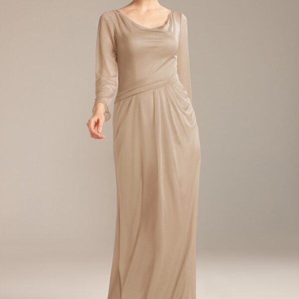 long-sleeved mermaid dress cut from high-quality glitter mesh fabric. Comet boasts of its minimal peep-back design held together by a single button on its jewel neckline. Thi
