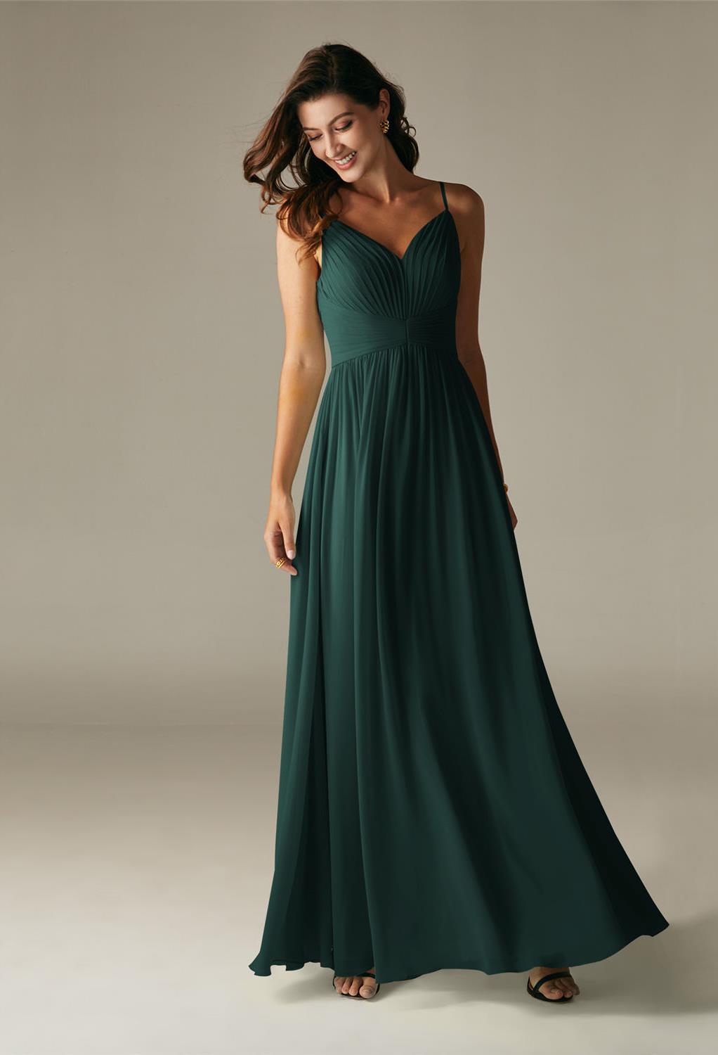 Spaghetti straps and a sweetheart neckline give the Comodo gown that hint of a romantic vibe that you are looking for.This is a bridesmaid dress that will be a standout charmer whether you are walking down the aisle or toasting the happy couple at the rec